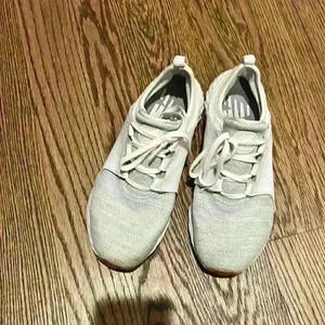 New balance sneakers size 9.5